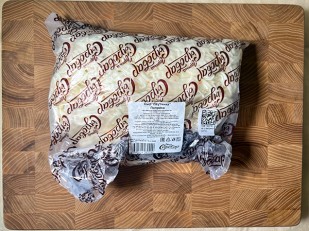 Сыр 150 гр ГОРНЫЙ СЫРОВАР (Ассорти копчёный с парикой): Сыр 1 кг ГОРНЫЙ СЫРОВАР (Паутинка с паприкой)