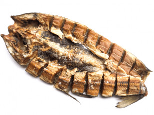 Сырок вяленый: Сом (бабочка) холодного копчения